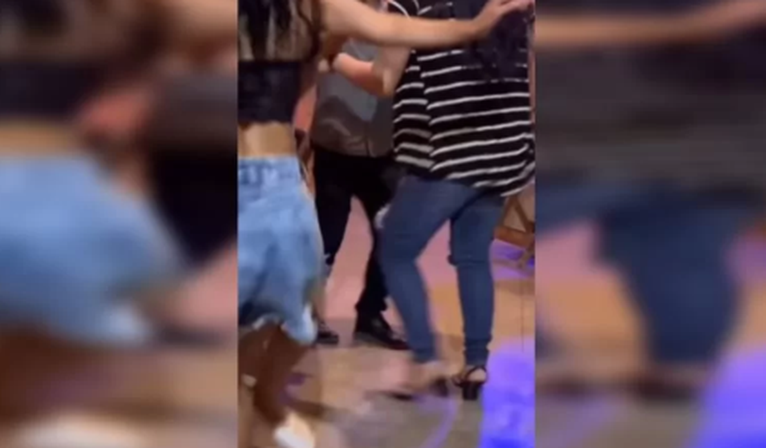 “Pá god”: animação de padre pagodeiro incomoda fiéis de paróquia