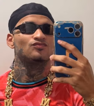 Cantor Anderson Neiff é baleado nas costas após apresentação em SP