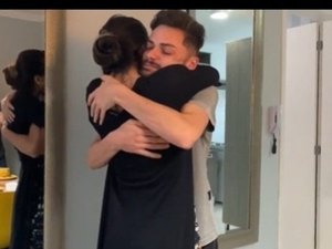 Mayra Cardi entrega apartamento que comprou para funcionário