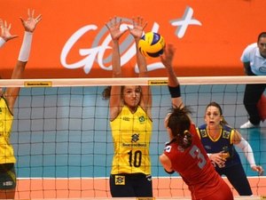 Seleções masculina e feminina de voleibol do Brasil disputam amistosos em Alagoas
