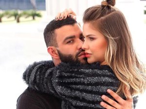 Gusttavo Lima posta taças de vinho e fãs suspeitam de comemoração com Suita