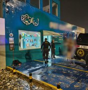 Casal é preso por furto em clínica veterinária e pet-shop em Maceió