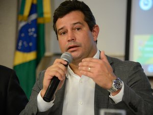 Bancada do MDB se mobiliza para entregar maior honraria da ALE-AL a Maurício Quintella