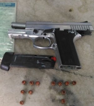 Jovem é preso com pistola de uso restrito e diversas munições em Maceió