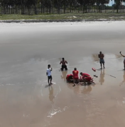 [Vídeo] Homem morre após se afogar na Praia do Francês durante feriado