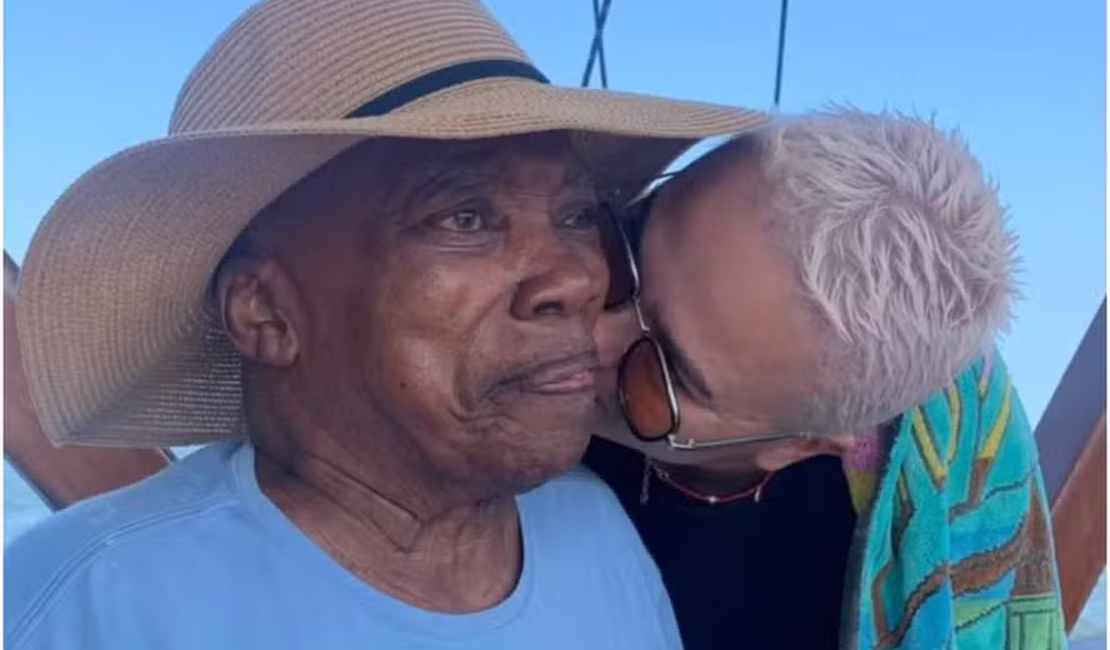 Milton Nascimento completa 84 anos e ganha homenagem de famosos