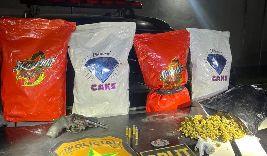 Homem é preso em Maceió com quase 4 kg de maconha escondida em freezer