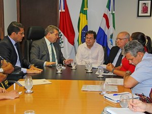 Justiça medeia debate sobre ajuste salarial entre Governo de AL e servidores