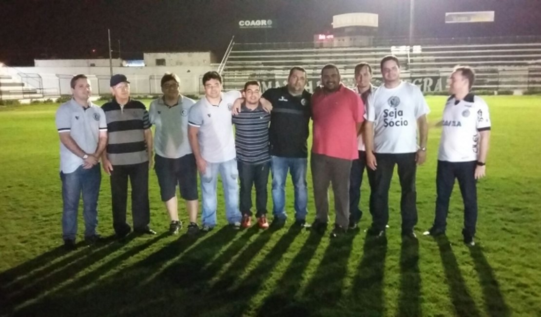 ASA espera anunciar mais reforços ainda esta semana