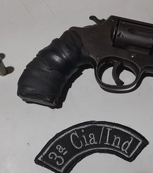 Homem é preso por porte ilegal de armas em Paripueira