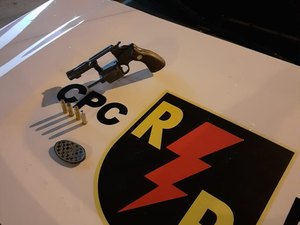 Polícia apreende arma de fogo em “churrasquinho” na Mata do Rolo