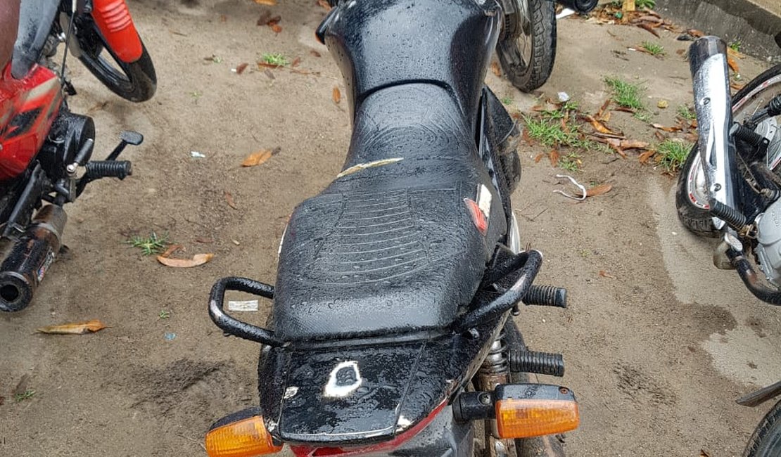 PM recupera duas motos roubadas em Arapiraca