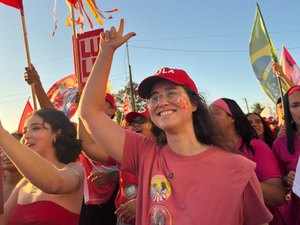Teca Nelma convoca atos de mobilização pela reeleição de Lula: “Vamos virar o jogo”