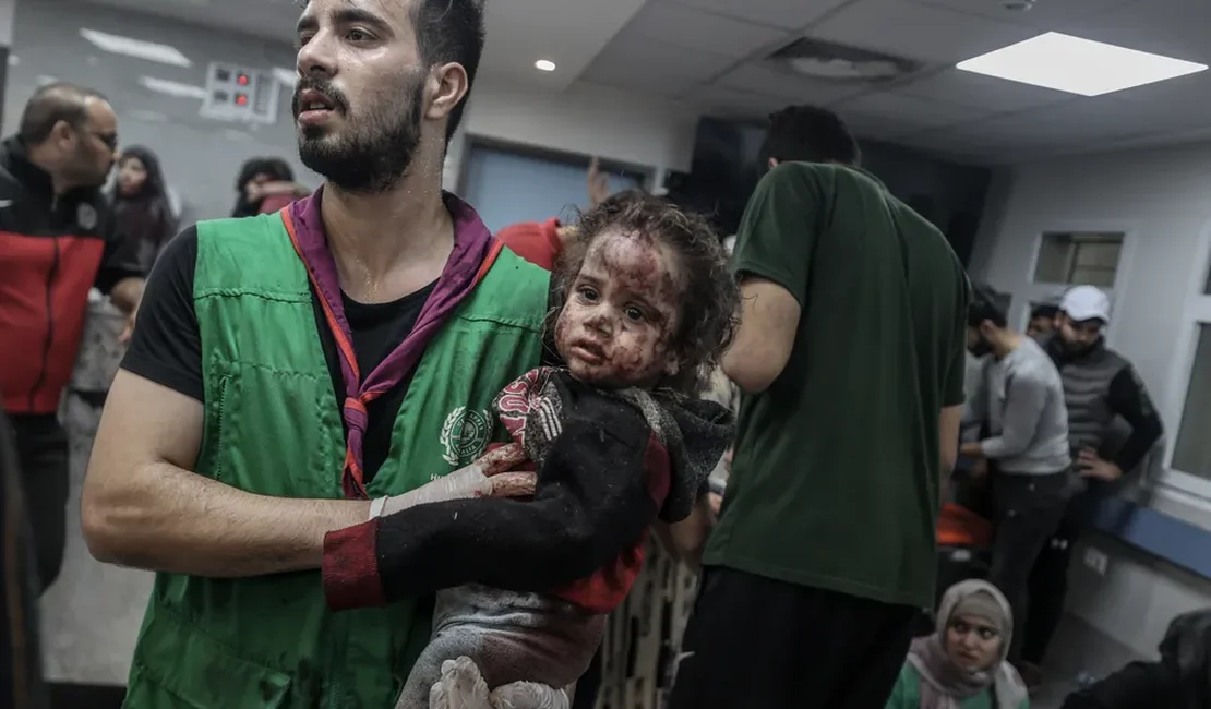 Bombardeio de Israel atinge hospital em Gaza e mata 500