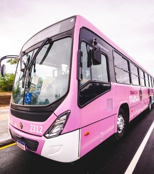 Maceió torna-se pioneira no Brasil ao lançar ônibus exclusivos para mulheres