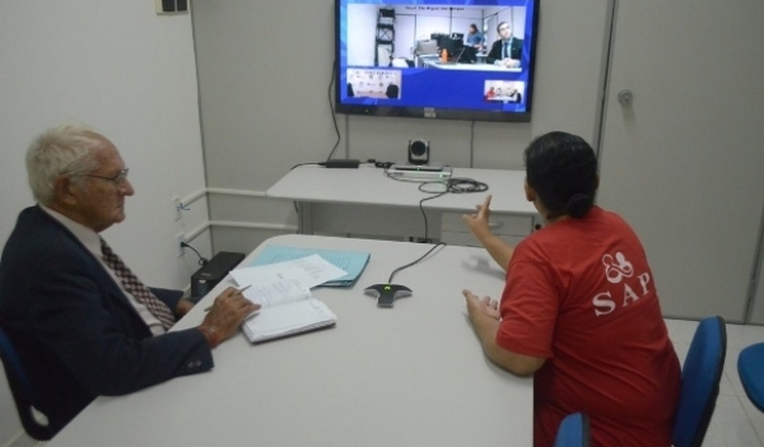Em um ano, sistema de videoconferência já atendeu cerca de 1.800 reeducandos