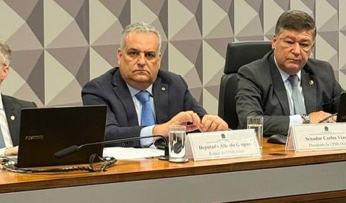 'E se eu disser que brasileiros continuam sendo roubados?', alerta Gaspar sobre fraudes no INSS