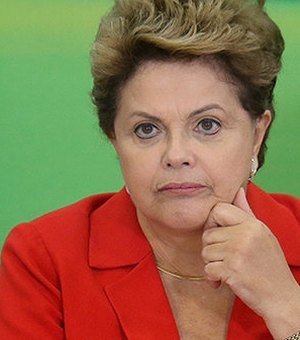 Defesa de Dilma à Comissão do Impeachment será entregue na tarde desta segunda