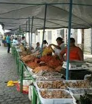 Prefeitura de Arapiraca mantém feira livre na segunda, mas com horário limitado