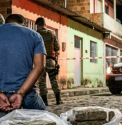Suspeito é preso com mais drogas  durante ação policial no Jacintinho, em Maceió