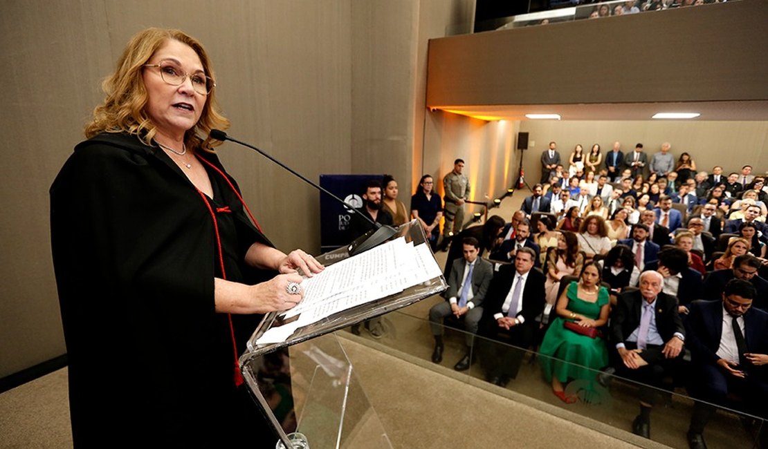 Em posse no TJAL, Silvana Omena destaca trajetória de três décadas na magistratura