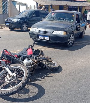 Colisão entre moto e carro deixa duas mulheres feridas na zona rural de Arapiraca