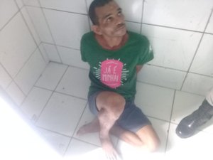 Homem com transtornos mentais assedia jovem em coletivo na Guaxuma 