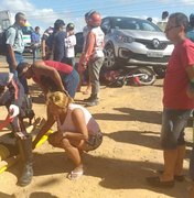 [Vídeo] Falta de atenção causa acidente entre dois carros e uma moto em Arapiraca