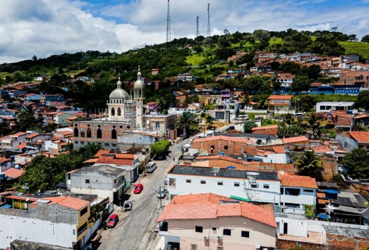 Com dispensa de licitação, Câmara de Mata Grande vai gastar mais de R$ 60 mil com combustível para vereadores