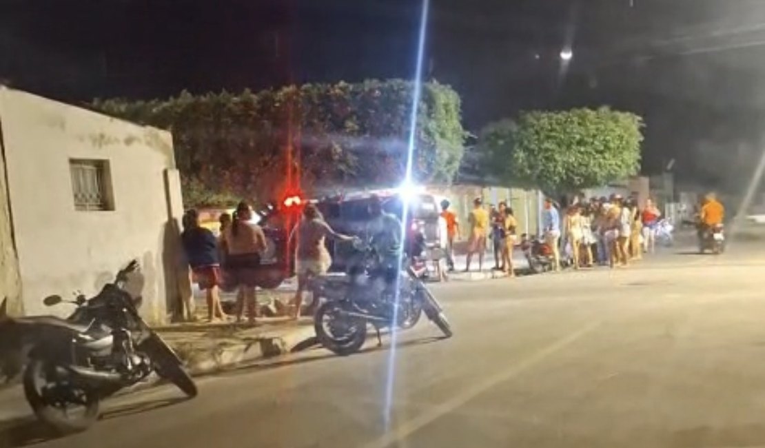 Homem é atacado a tiros e baleado após desentendimento em bar de Arapiraca
