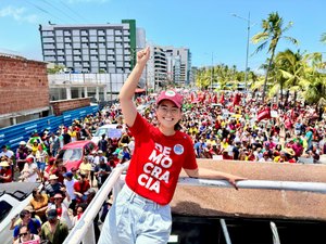 “Congresso não será abrigo da impunidade”, afirma Teca Nelma em ato em Maceió