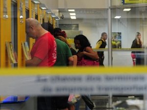 Bancos vão funcionar por duas horas na véspera de Natal