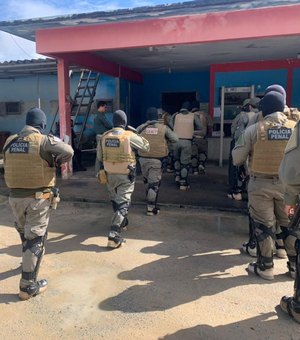 Polícia Penal realiza operação no Presídio Cyridião Durval
