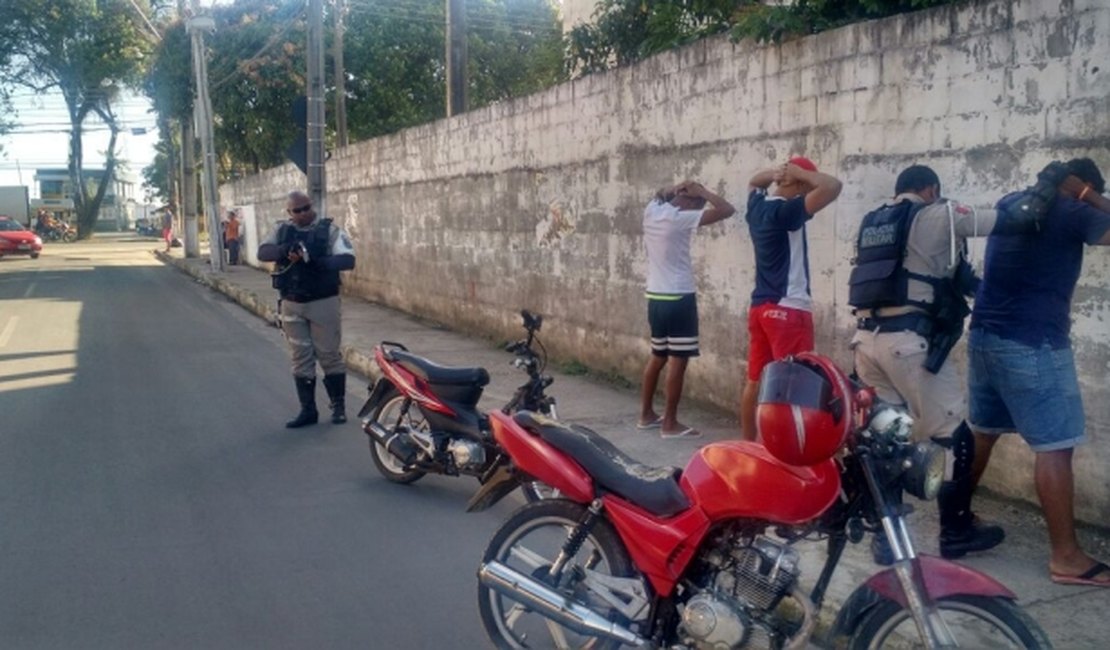 Operação do BPTran autua 12 condutores e apreende quatro veículos irregulares