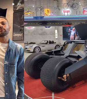 Neymar compra réplica do Batmóvel avaliada em R$ 8,3 milhões