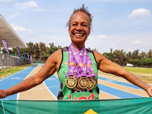 Atleta de corridas arapiraquense, Carminha, conquista 8 medalhas de ouro no México