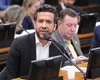 André Janones publica direito de resposta a Nikolas Ferreira e se retrata
