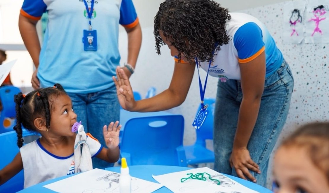 Alunos da rede municipal participam do projeto 'Secretários de Educação por um Dia'