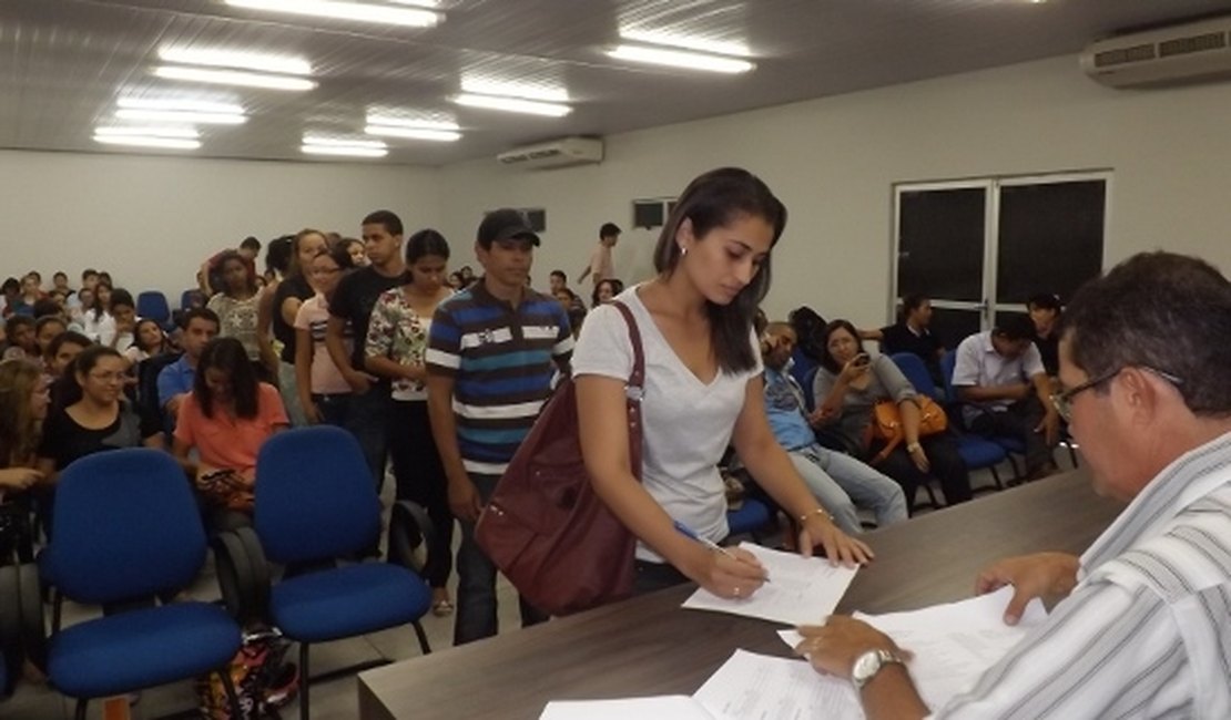 Prefeitura de Arapiraca lança edital de PSS para estagiários