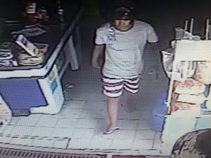 Câmeras de vídeo registram furto em mercadinho