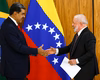 Solidariedade de Lula à Venezuela pode travar negociações do tarifaço, avaliam especialistas