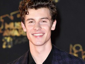 Shawn Mendes chama fã no privado para conversar no Twitter