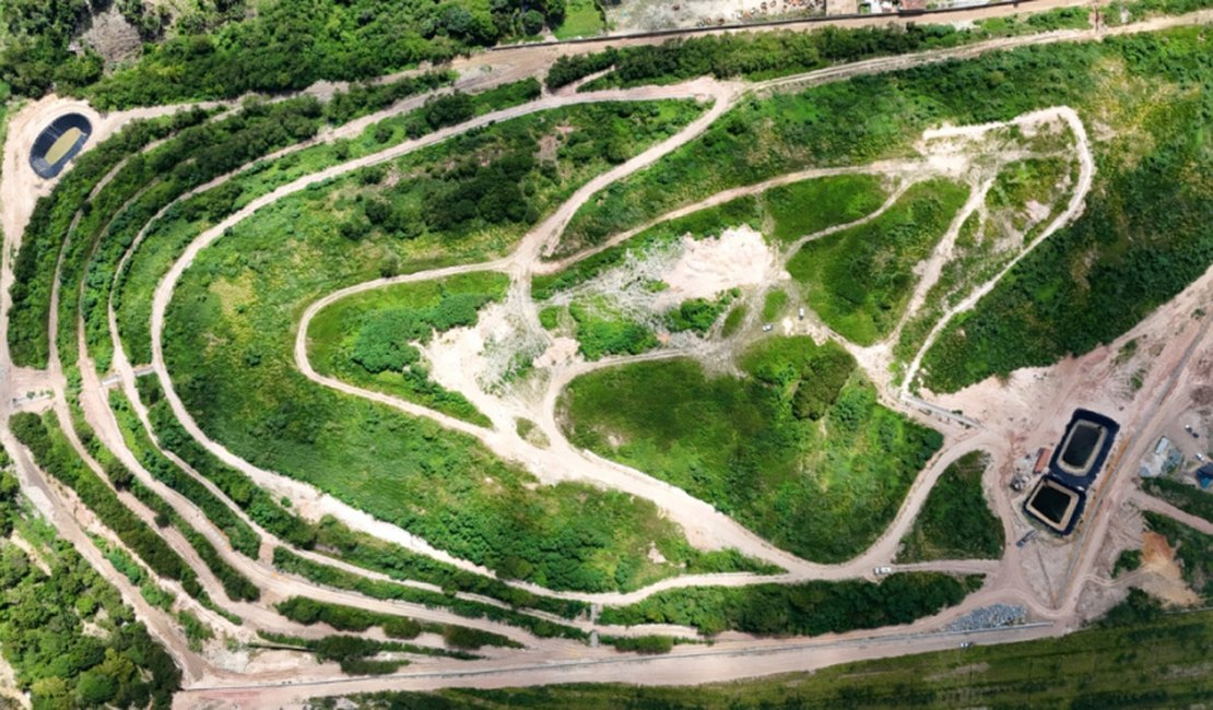 Antigo lixão de Maceió vai virar parque com mirante e fazenda de flores