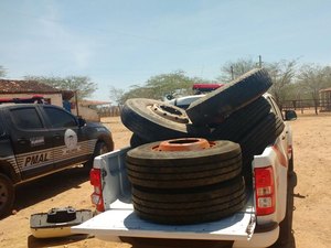 PRF e PM prende dois homens que assaltavam caminhoneiros na BR-316