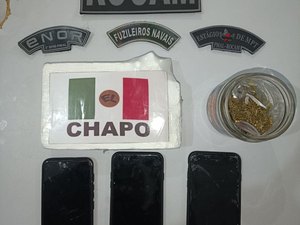 Jovens são presos com cocaína e maconha, em Arapiraca