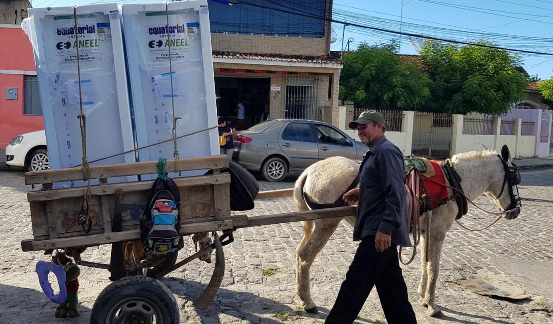 Maceió e Santana do Mundaú recebem campanha de troca de geladeiras 