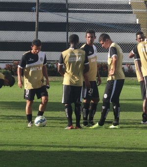 Vica está  analisando possível time titular