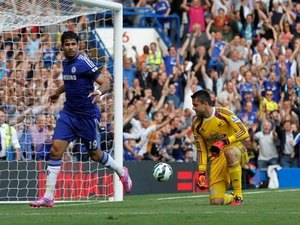 Chelsea vence e se isola na ponta no Inglês