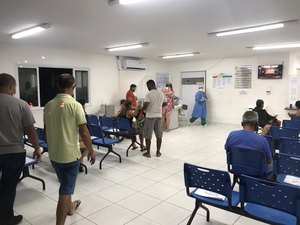 Paciente tem parada cardíaca e é reanimado no chão de UPA em Natal