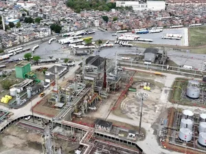 Empresa do ramo de combustível é alvo de megaoperação por fraude bilionária